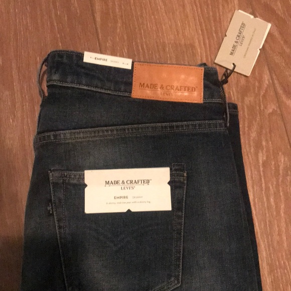 LEVI’S Skinny Dark Wash Jeans - Picture 2 of 4